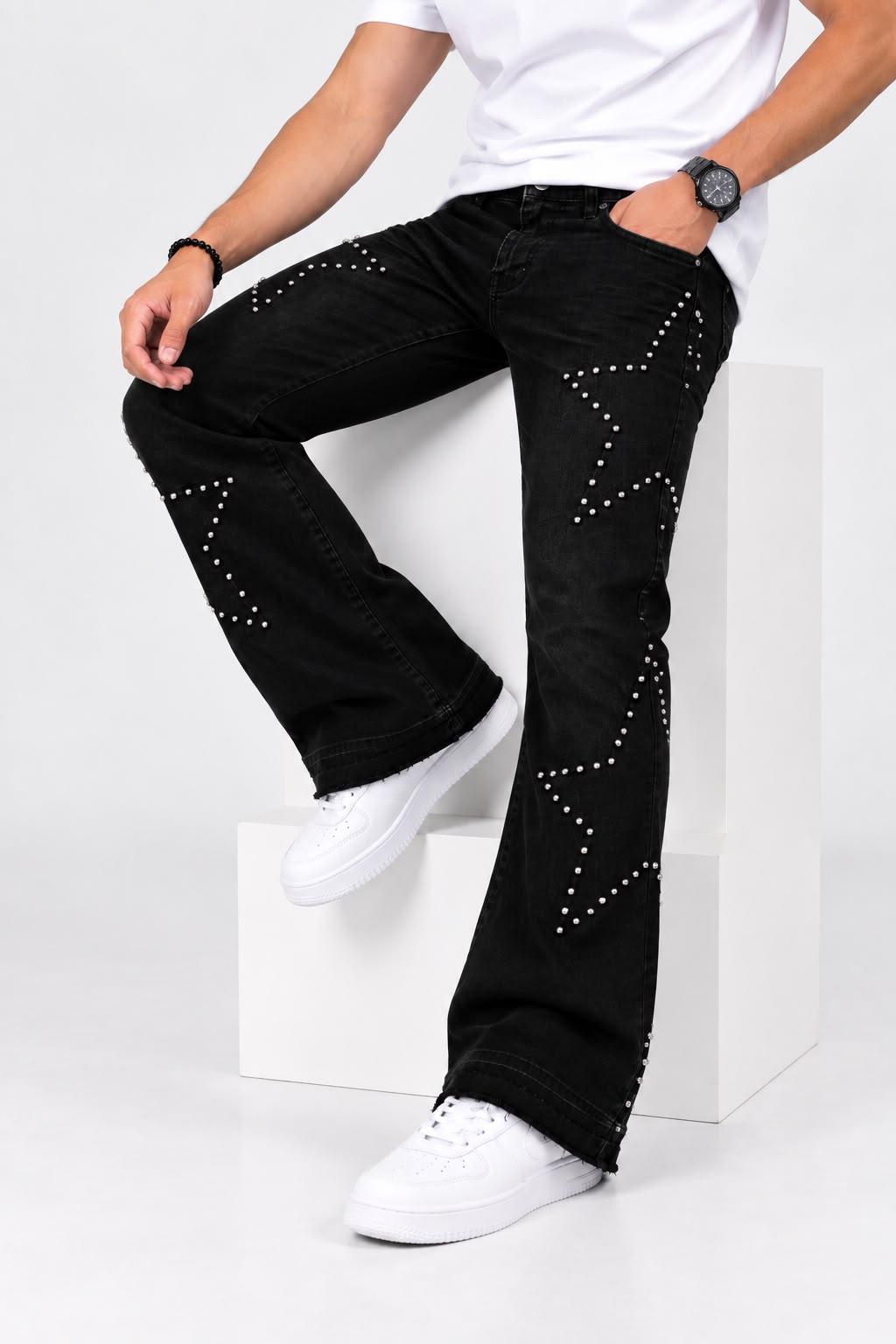 Jeans Wimea; Negro Wide Leg con Detalles de Estoperoles