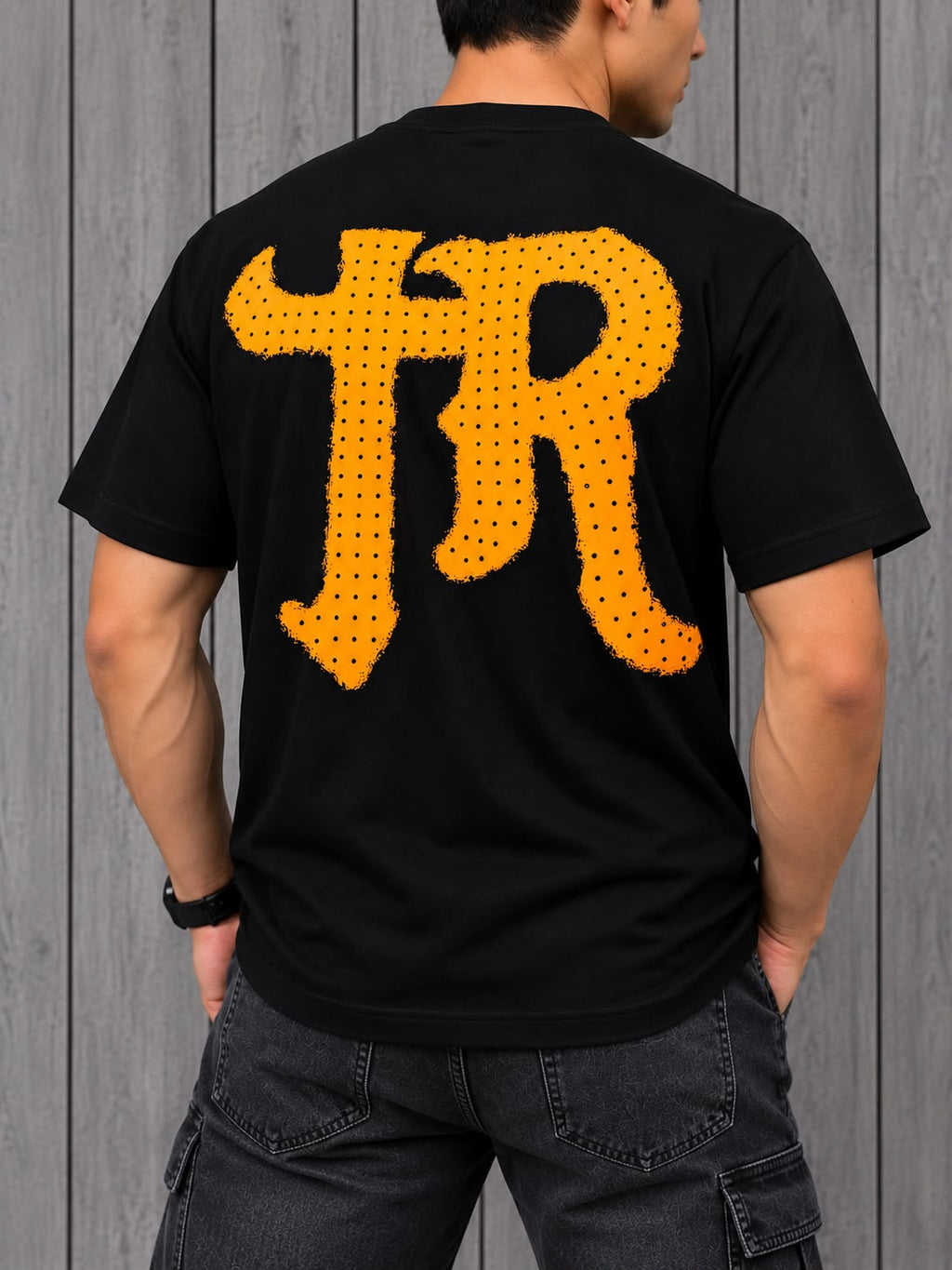 Playera True Religion; Negra Lost in the Crowd – Estampado Urbano