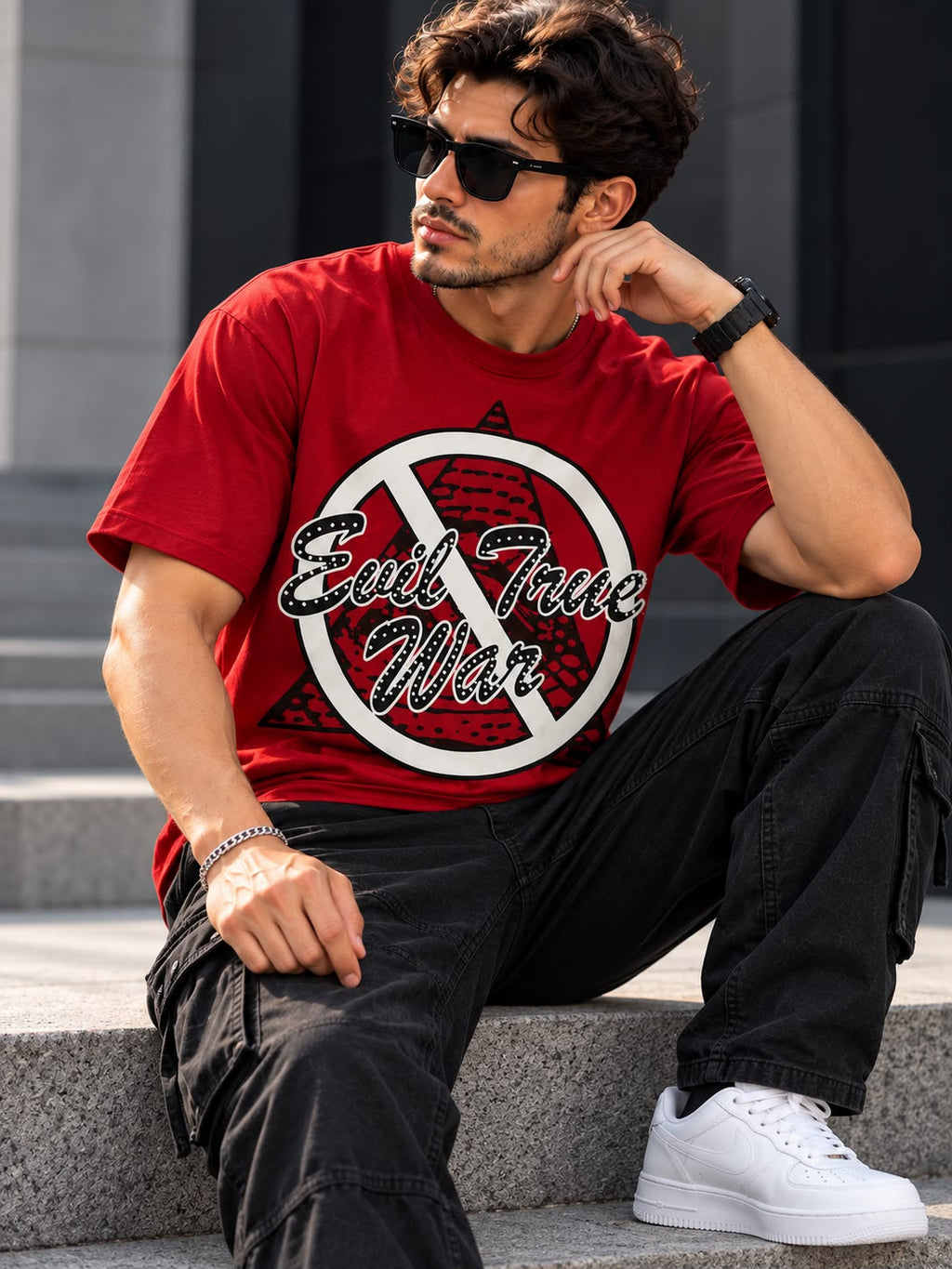Playera True y Rabia Roja – Estampado Gráfico Urbano