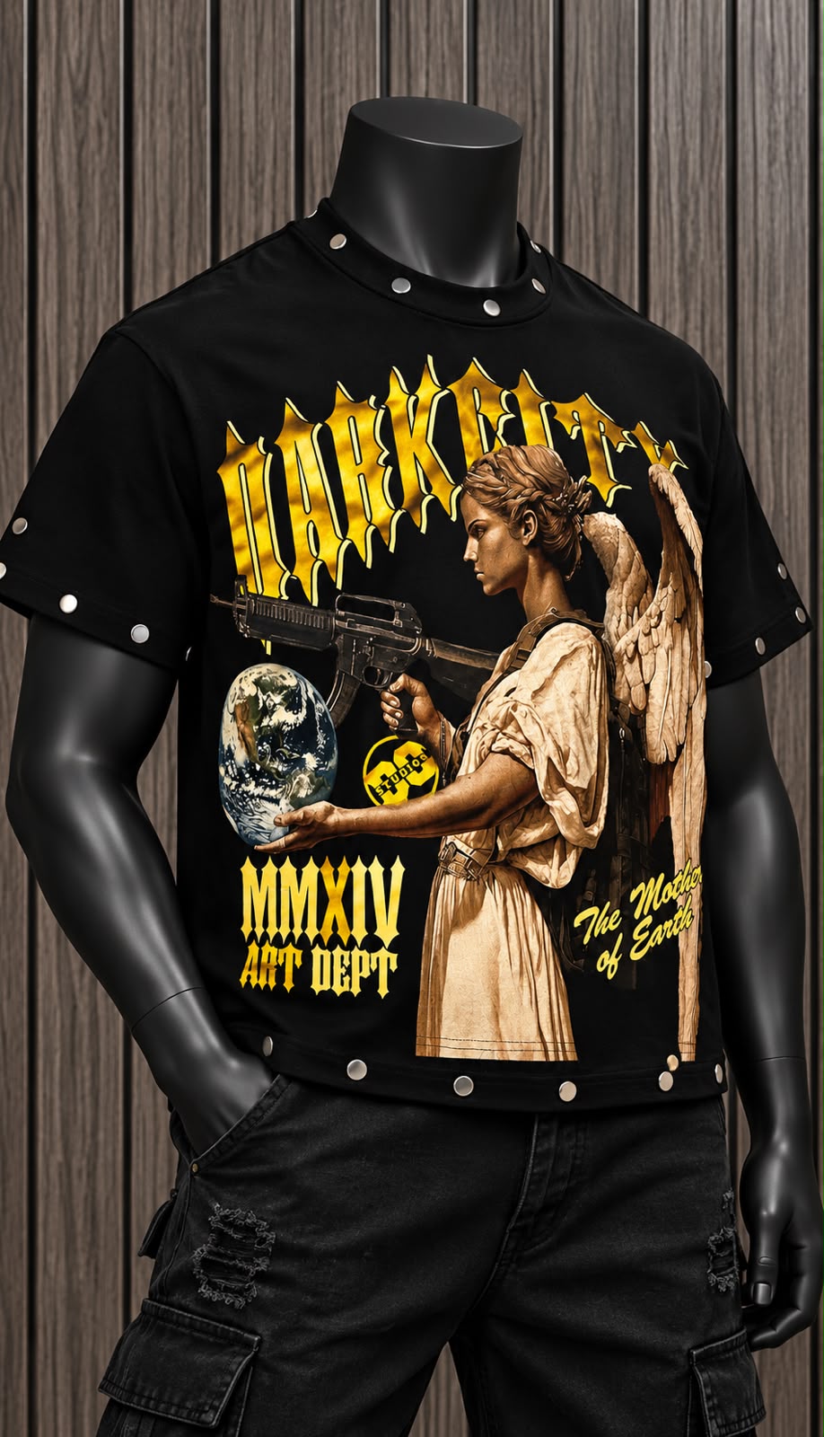 Playera Dark City; Negra con Estampado Dorado