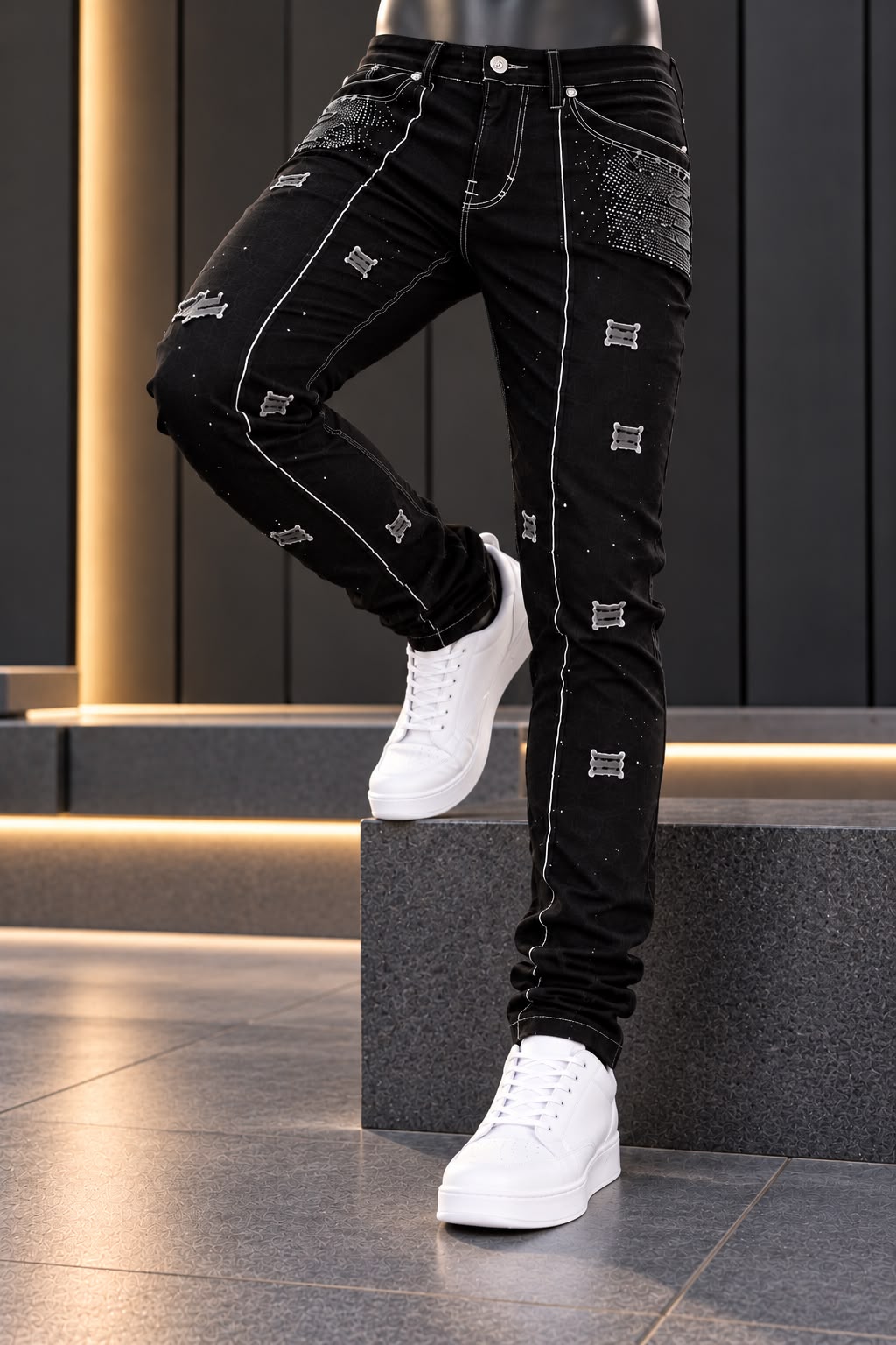 Pantalón JC URBAN Negro con Bolsillos y Detalles Decorativos